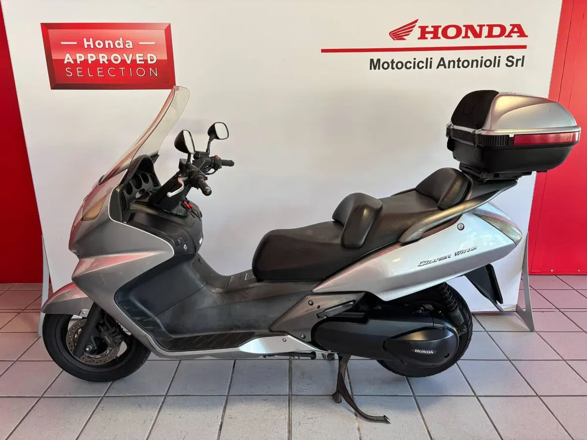 Honda Silver Wing 400 (2006 - 09) (2)