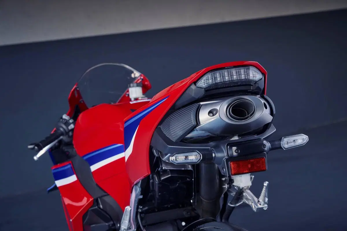 Honda CBR 600 RR (2024 - 26) (5)