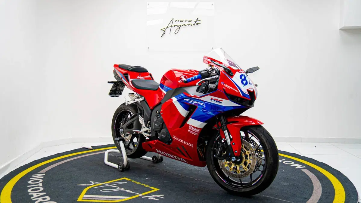 Honda CBR 600 RR (2024 - 26) (2)