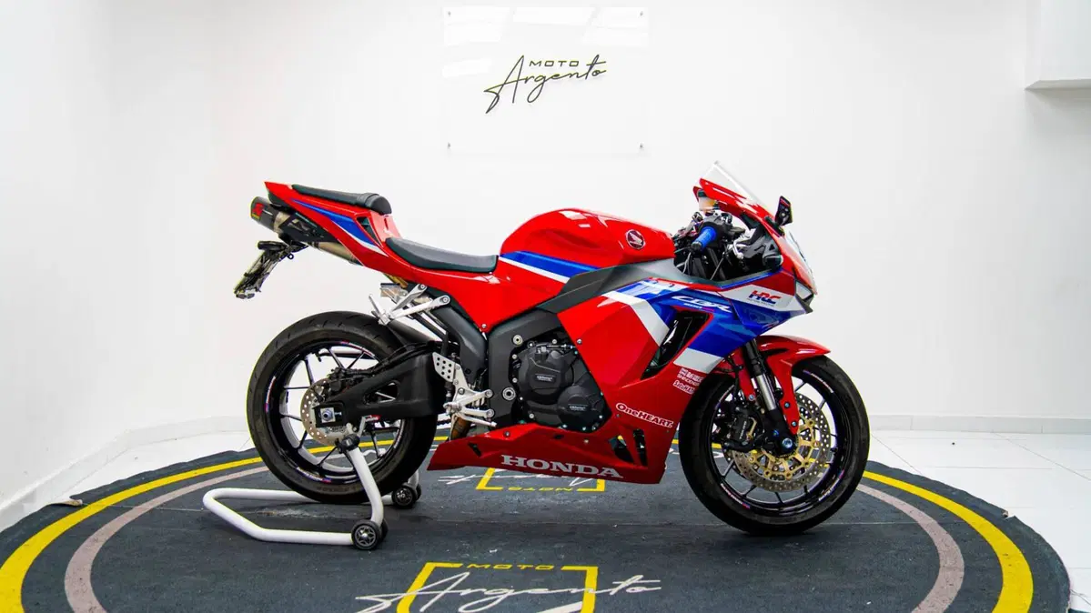 Honda CBR 600 RR (2024 - 26) (3)