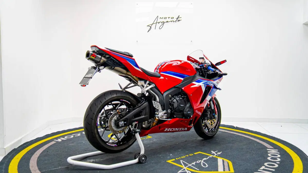 Honda CBR 600 RR (2024 - 26) (4)