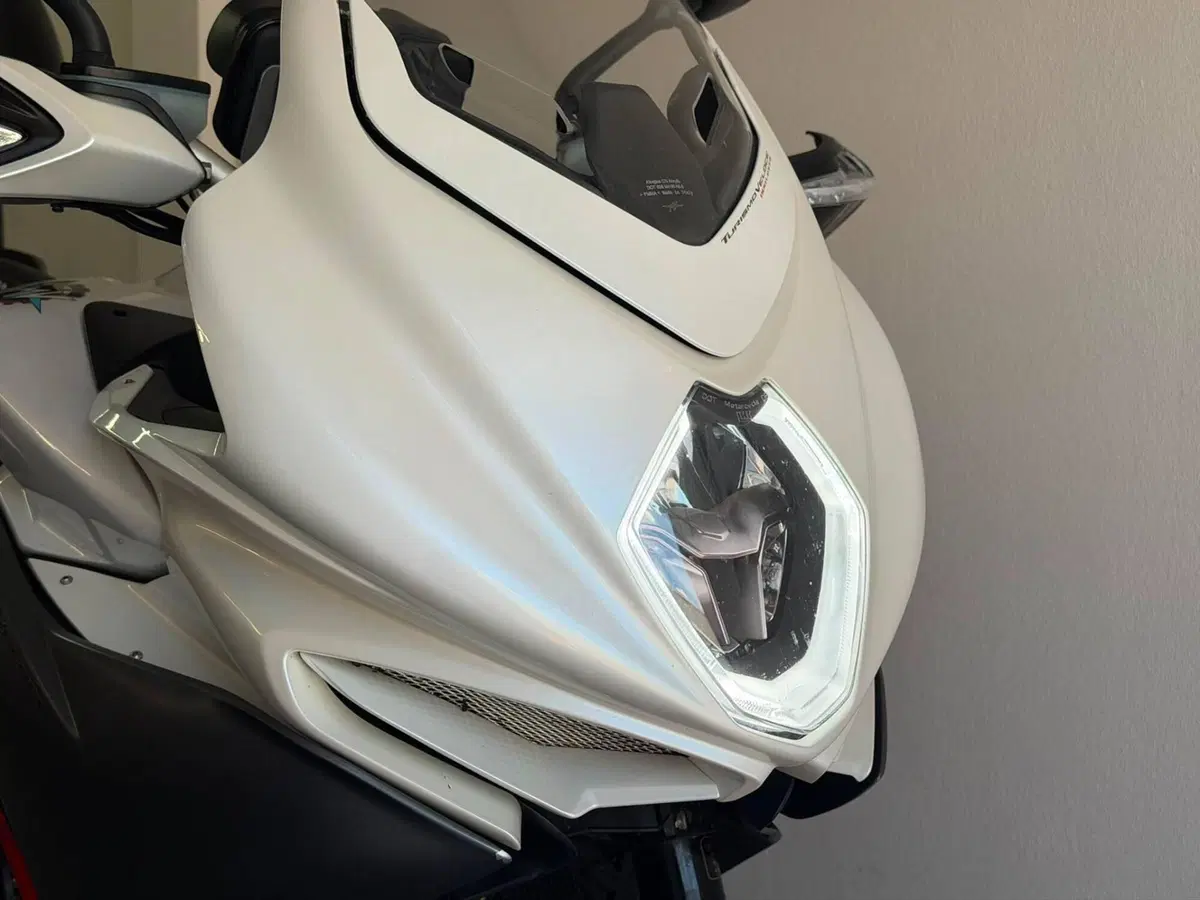 MV Agusta Turismo Veloce 800 Lusso (2014 - 16) (3)