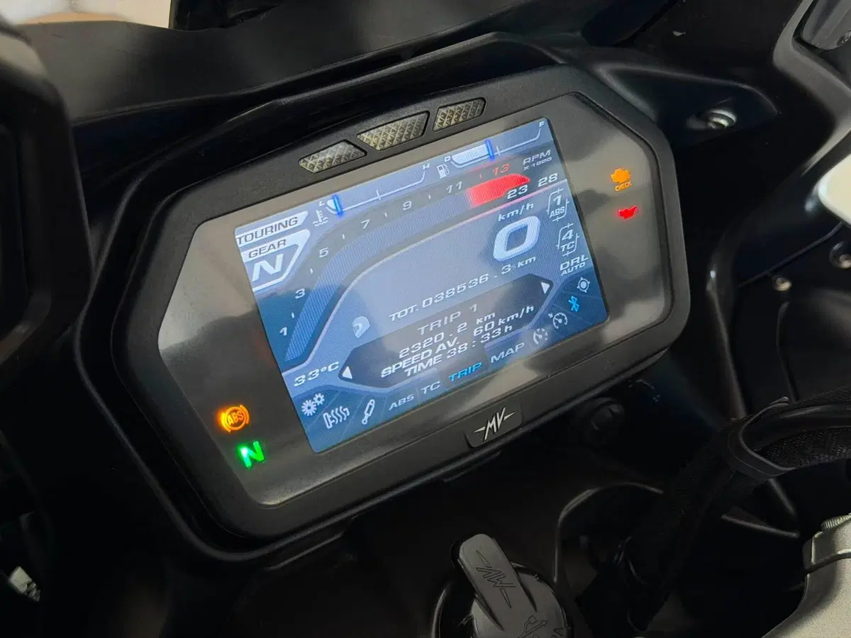 MV Agusta Turismo Veloce 800 Lusso (2014 - 16) (13)