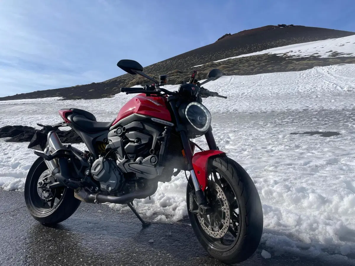 Ducati Monster 937 (2021 - 25) (7)