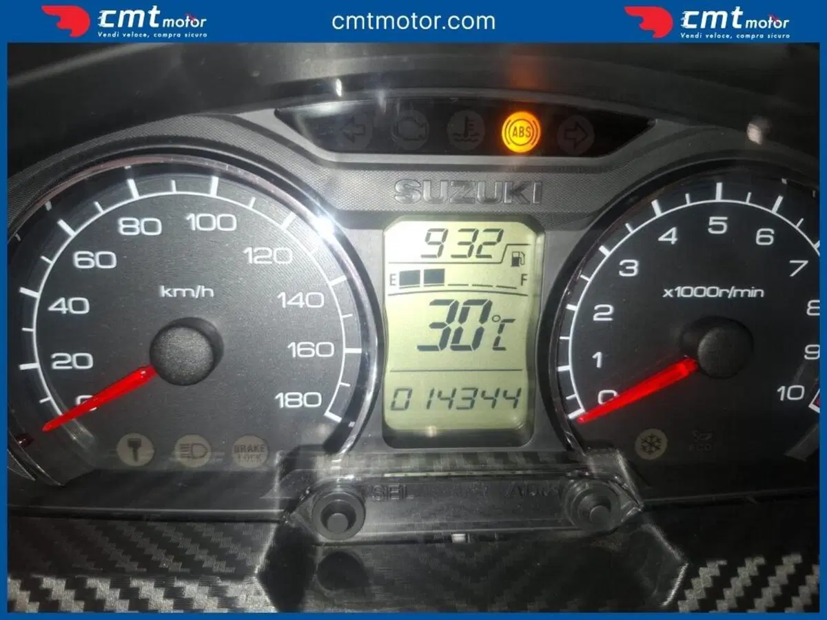 Suzuki Burgman AN 400 (2017 - 20) (5)