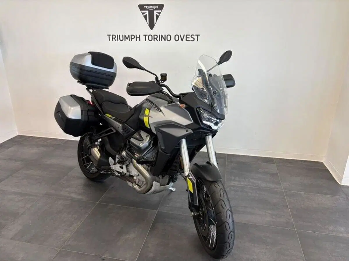 Moto Guzzi Stelvio (2024 - 26)