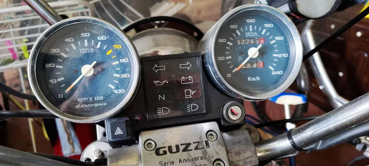 Moto Guzzi California (5)