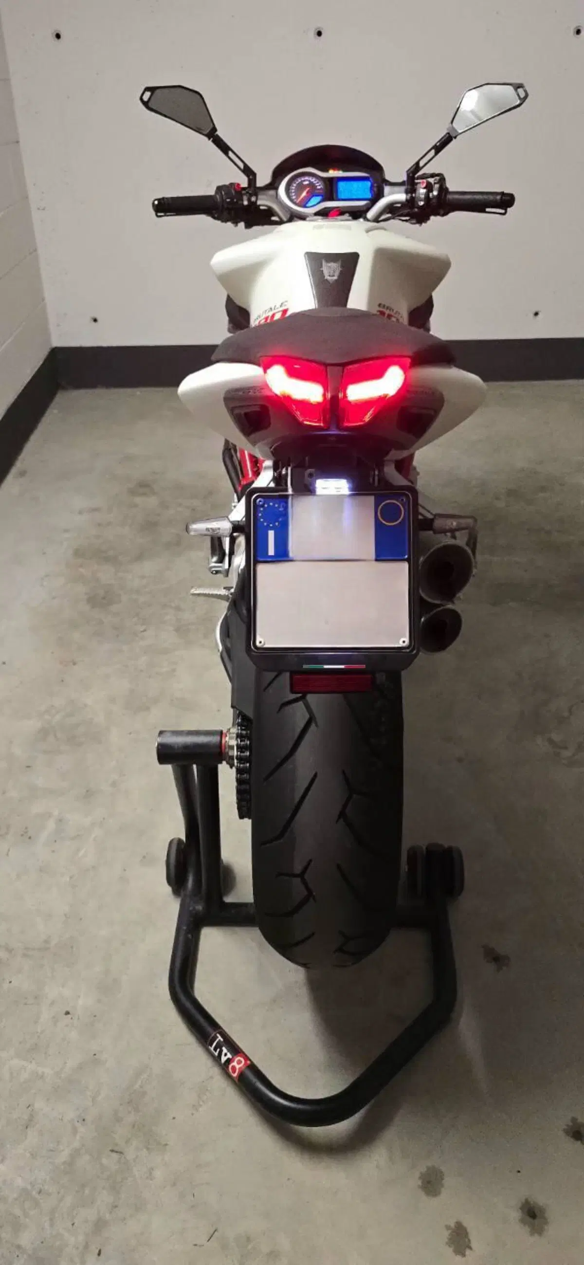 MV Agusta Brutale 1090 ABS (2012 - 19) (4)