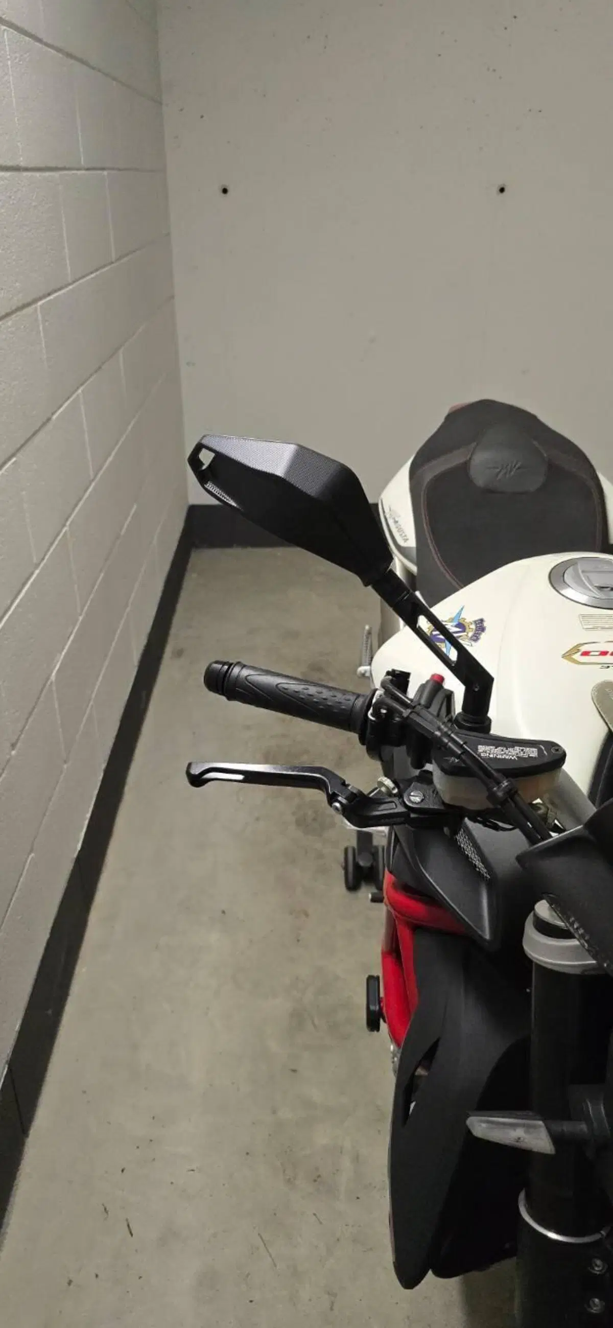 MV Agusta Brutale 1090 ABS (2012 - 19) (5)