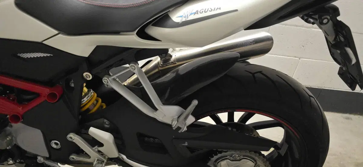 MV Agusta Brutale 1090 ABS (2012 - 19) (8)