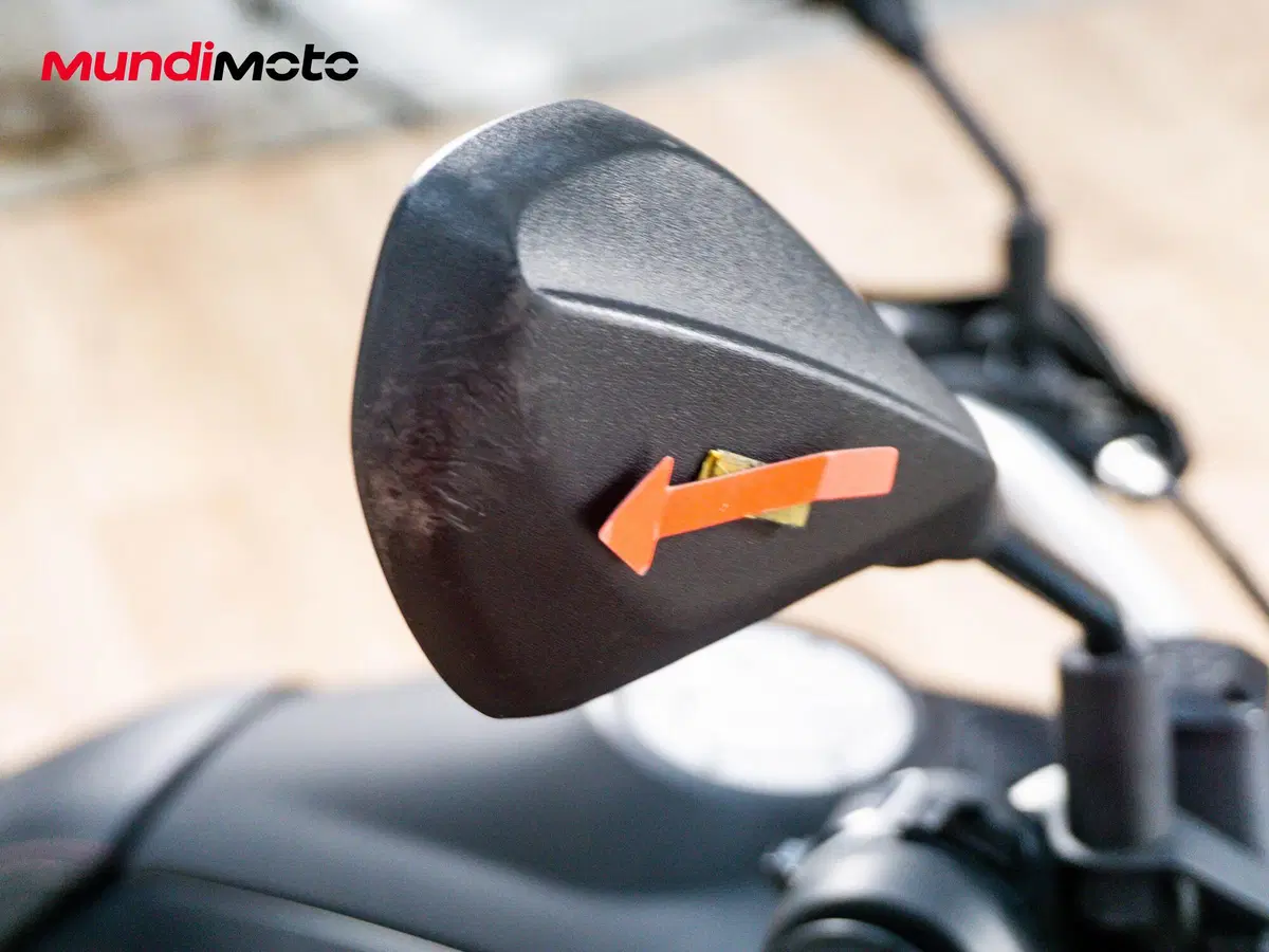 Moto Guzzi V85 TT (2019 - 20) (18)