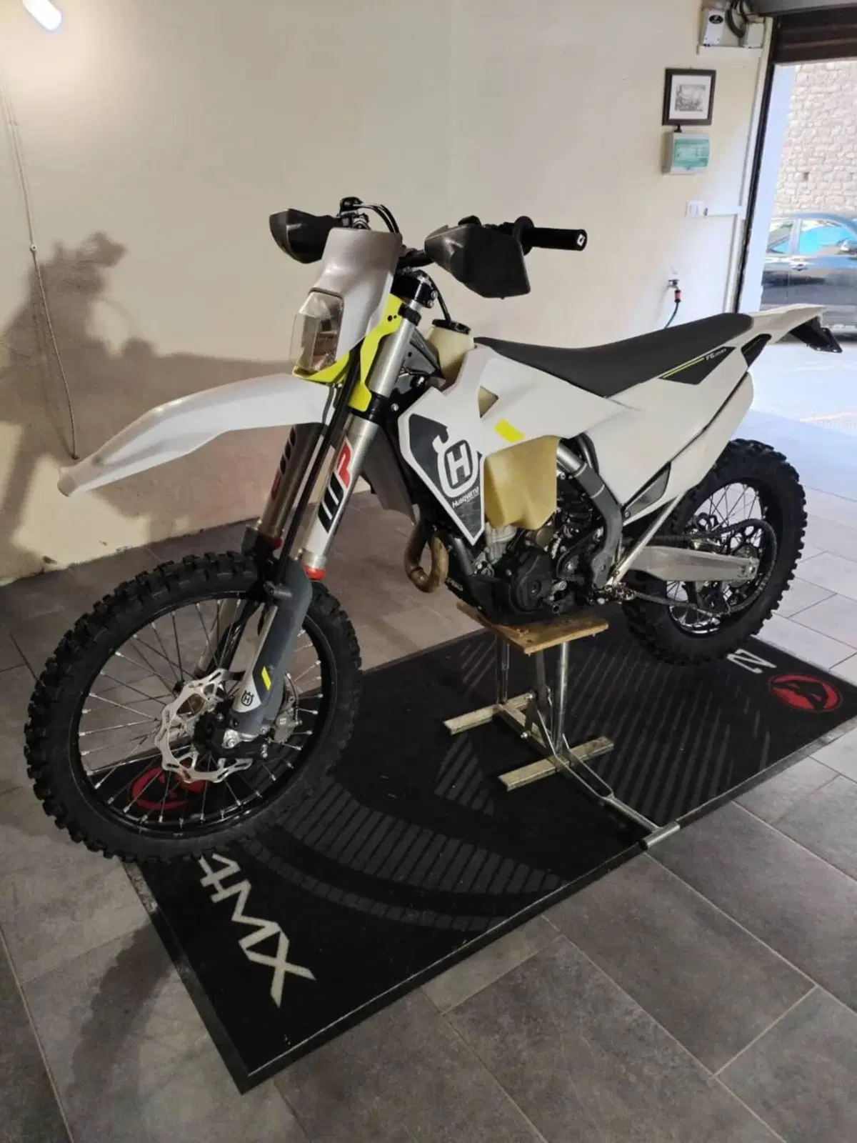 Husqvarna FE 250 (2022) (3)