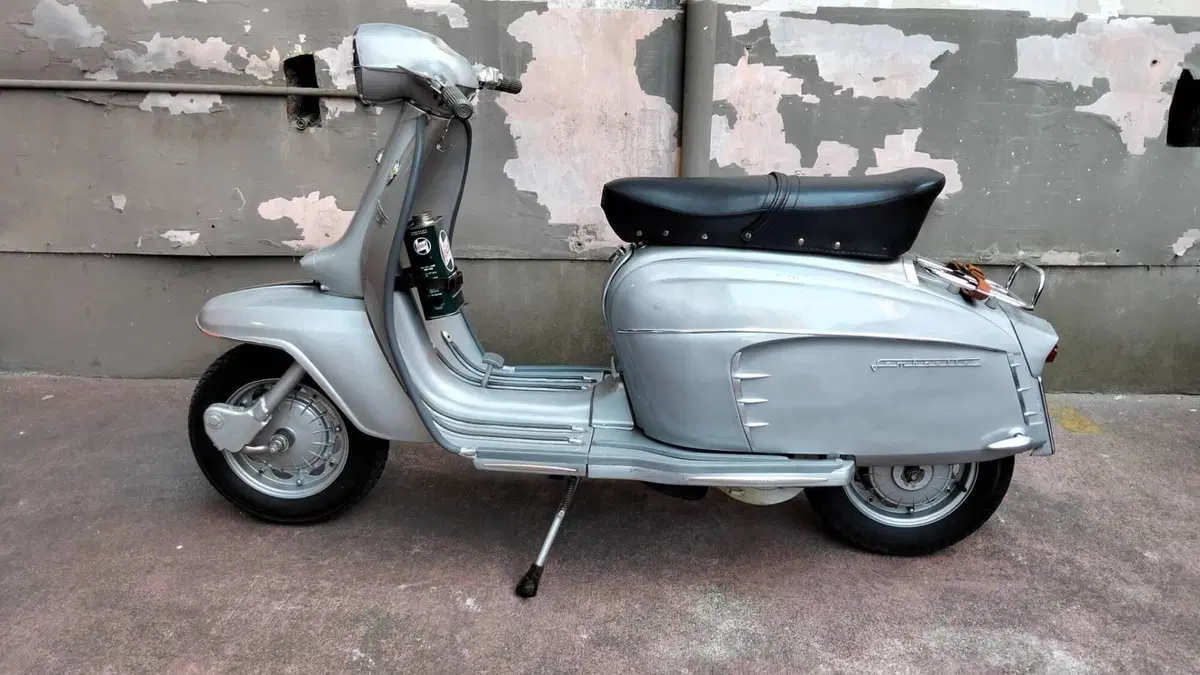 Innocenti Lambretta LI 150 Special (2)
