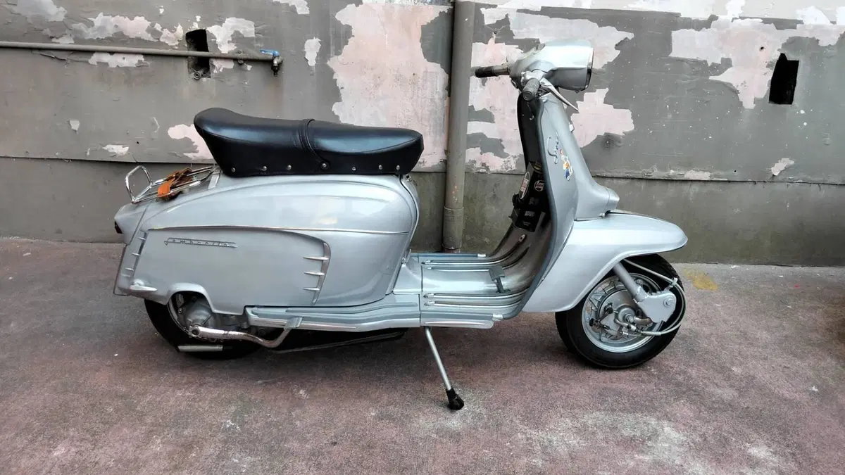 Innocenti Lambretta LI 150 Special