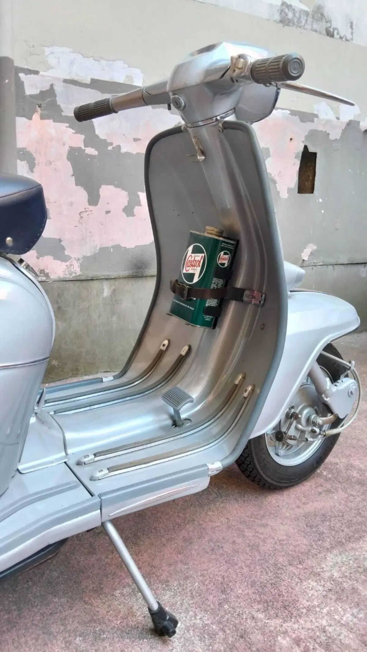 Innocenti Lambretta LI 150 Special (5)