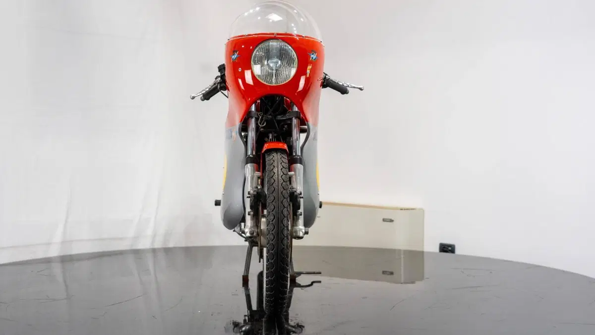 MV Agusta 350 S "Ipotesi" Carenata (4)