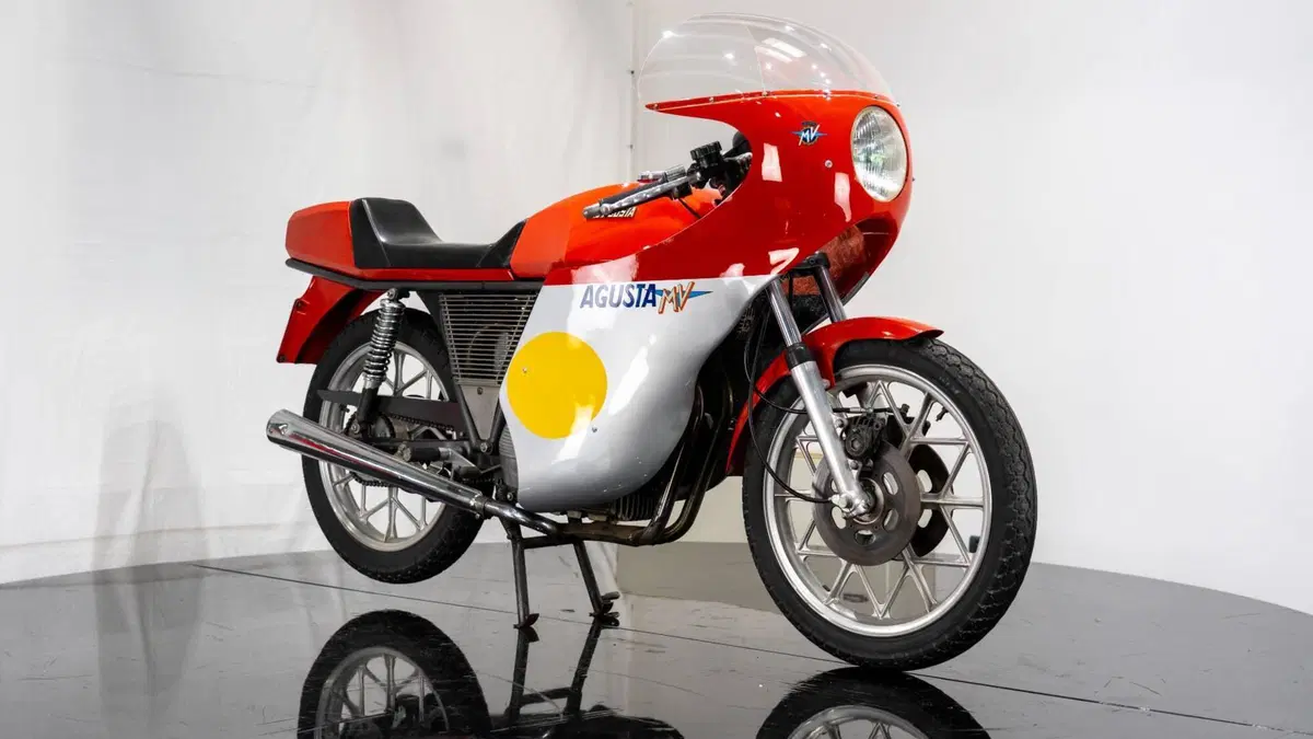 MV Agusta 350 S "Ipotesi" Carenata (5)