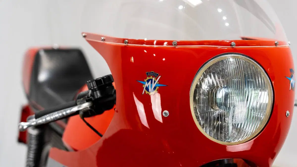 MV Agusta 350 S "Ipotesi" Carenata (10)