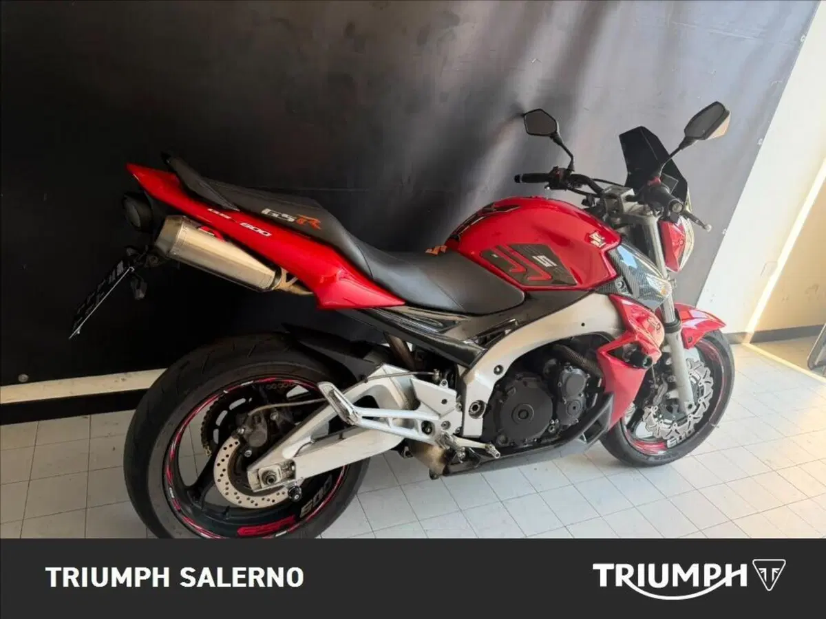 Suzuki GSR 600 (2006 - 11) (3)