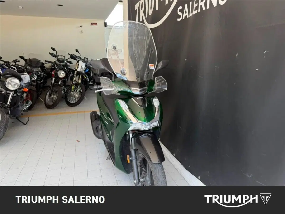 Honda SH 150i Vetro (2024 - 25) (2)