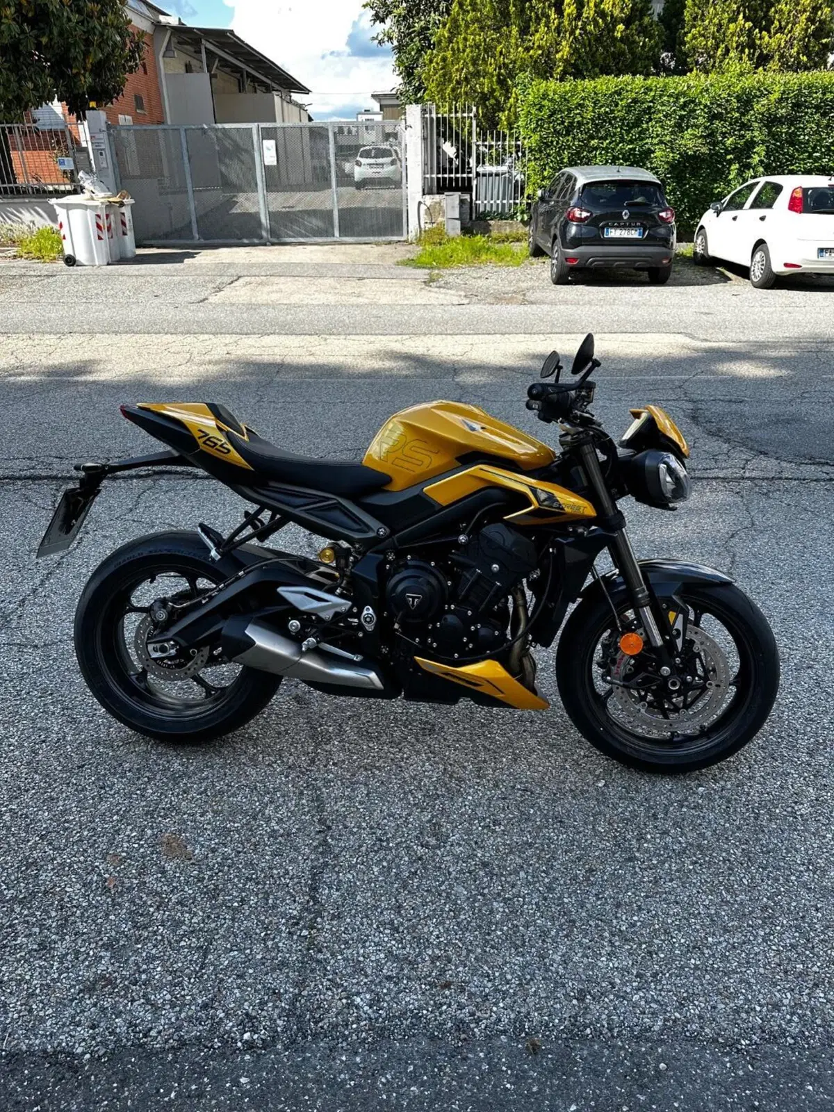 Triumph Street Triple 765 RS (2023 - 26) (2)
