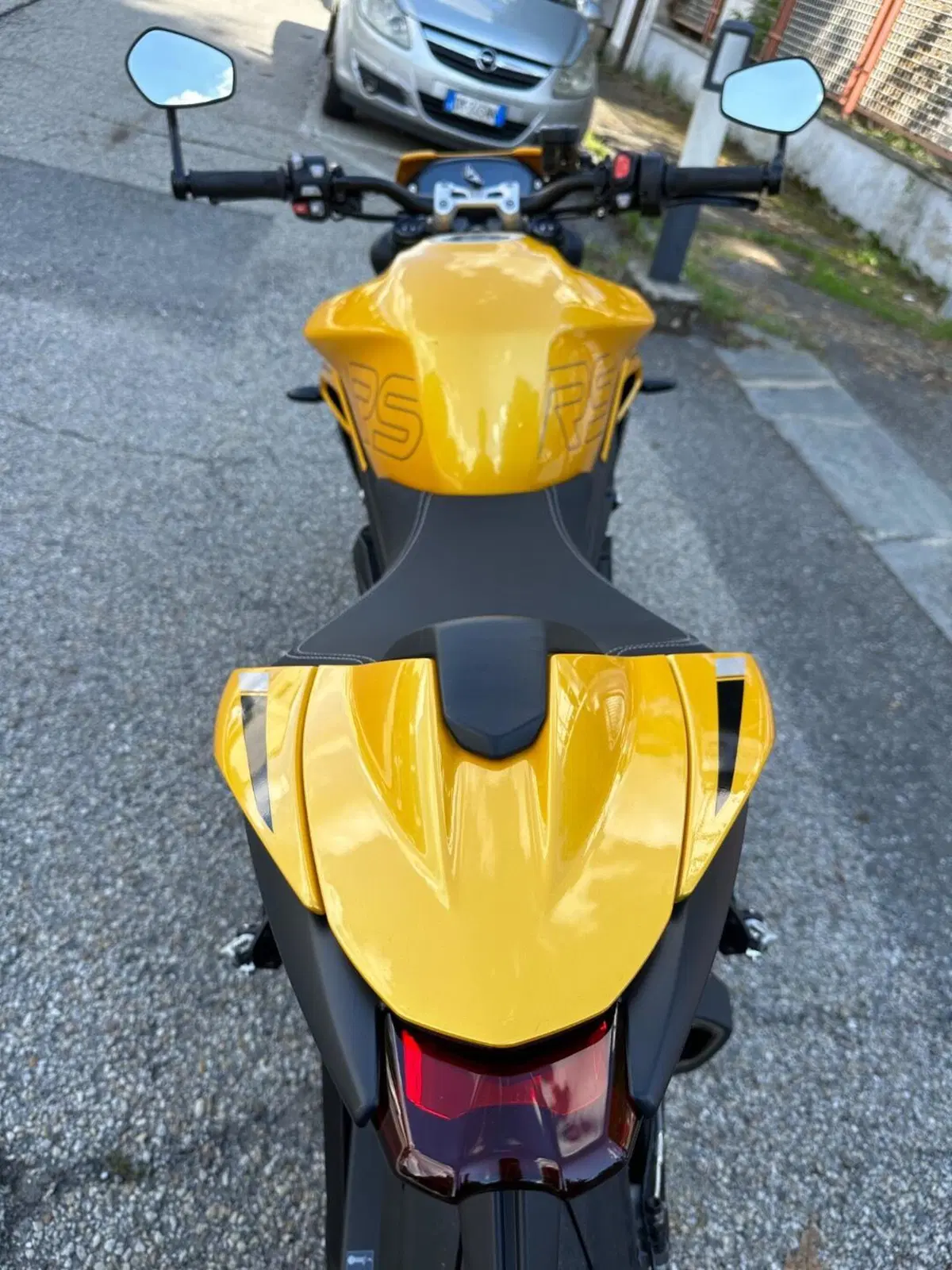 Triumph Street Triple 765 RS (2023 - 26) (3)