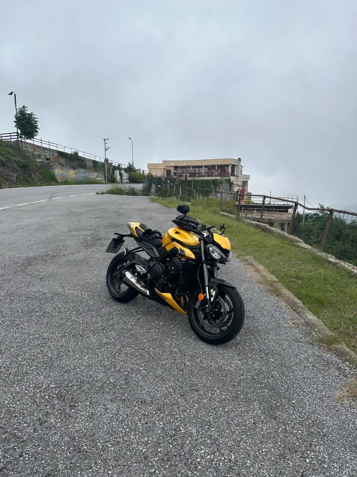 Triumph Street Triple 765 RS (2023 - 26) (8)