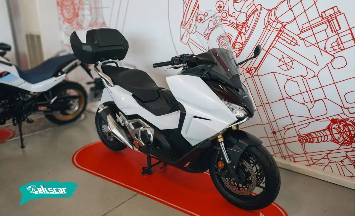 Honda Forza 750 DCT (2021 - 24) (2)