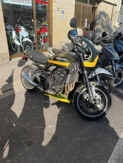 Kawasaki Z 900 RS (2021) usata