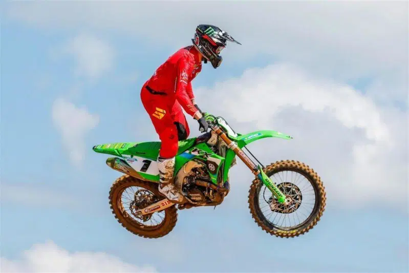 Romain Febvre in azione col numero 1 in questo 2026