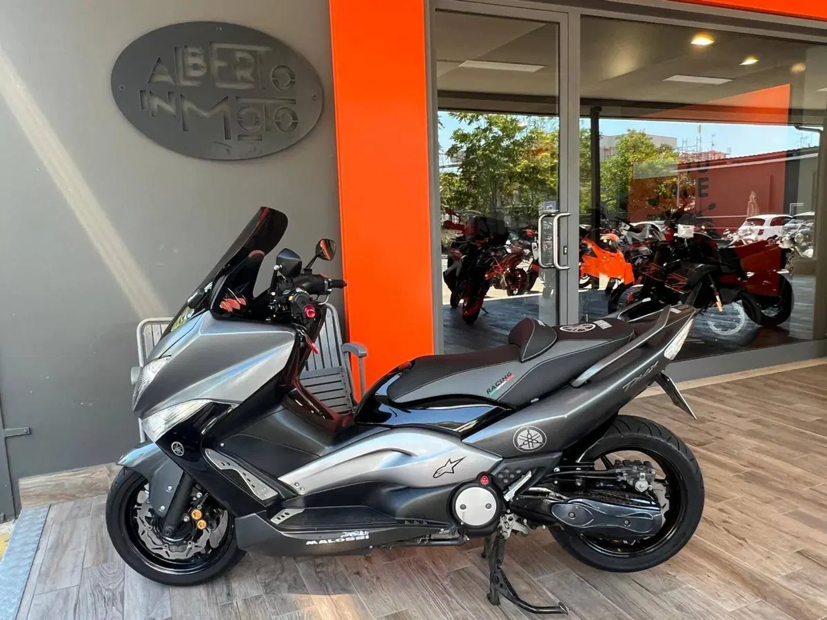 Yamaha T-Max 500 (2008 - 12) (2)