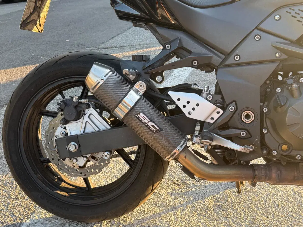 Kawasaki Z 750 (2007 - 14) (3)