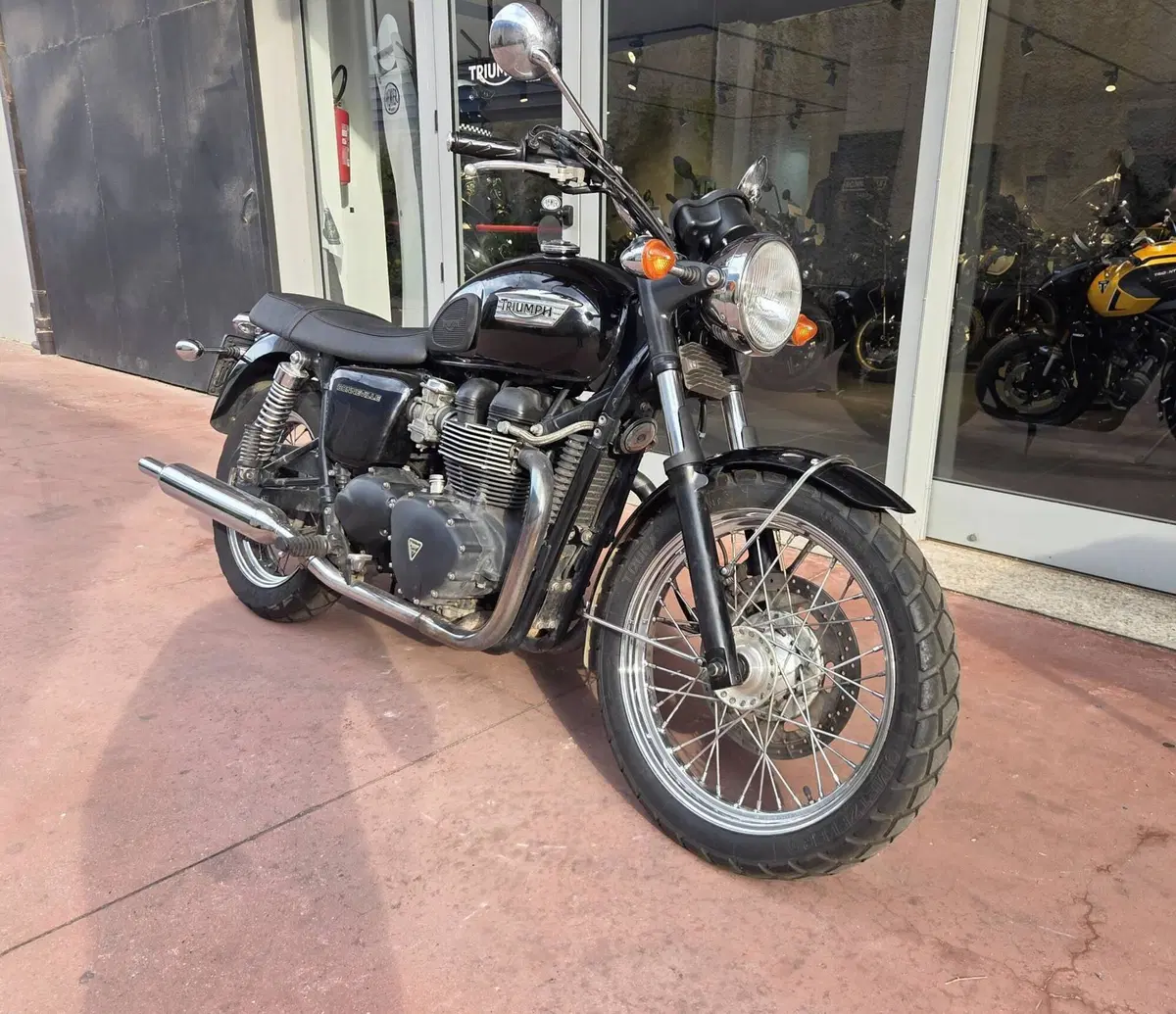 Triumph Bonneville (2007 - 16)