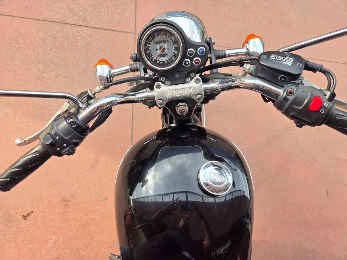Triumph Bonneville (2007 - 16) (12)
