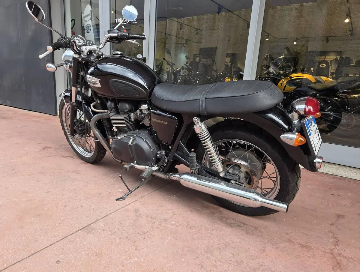 Triumph Bonneville (2007 - 16) (16)