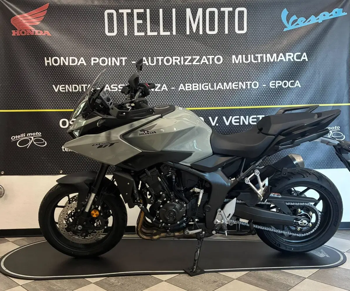 Honda CB 1000 GT (2026) (3)