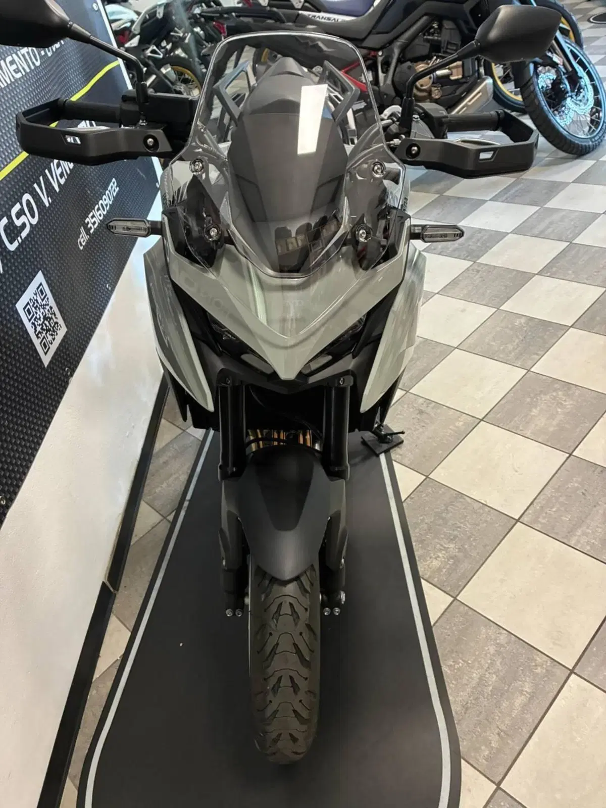 Honda CB 1000 GT (2026) (6)