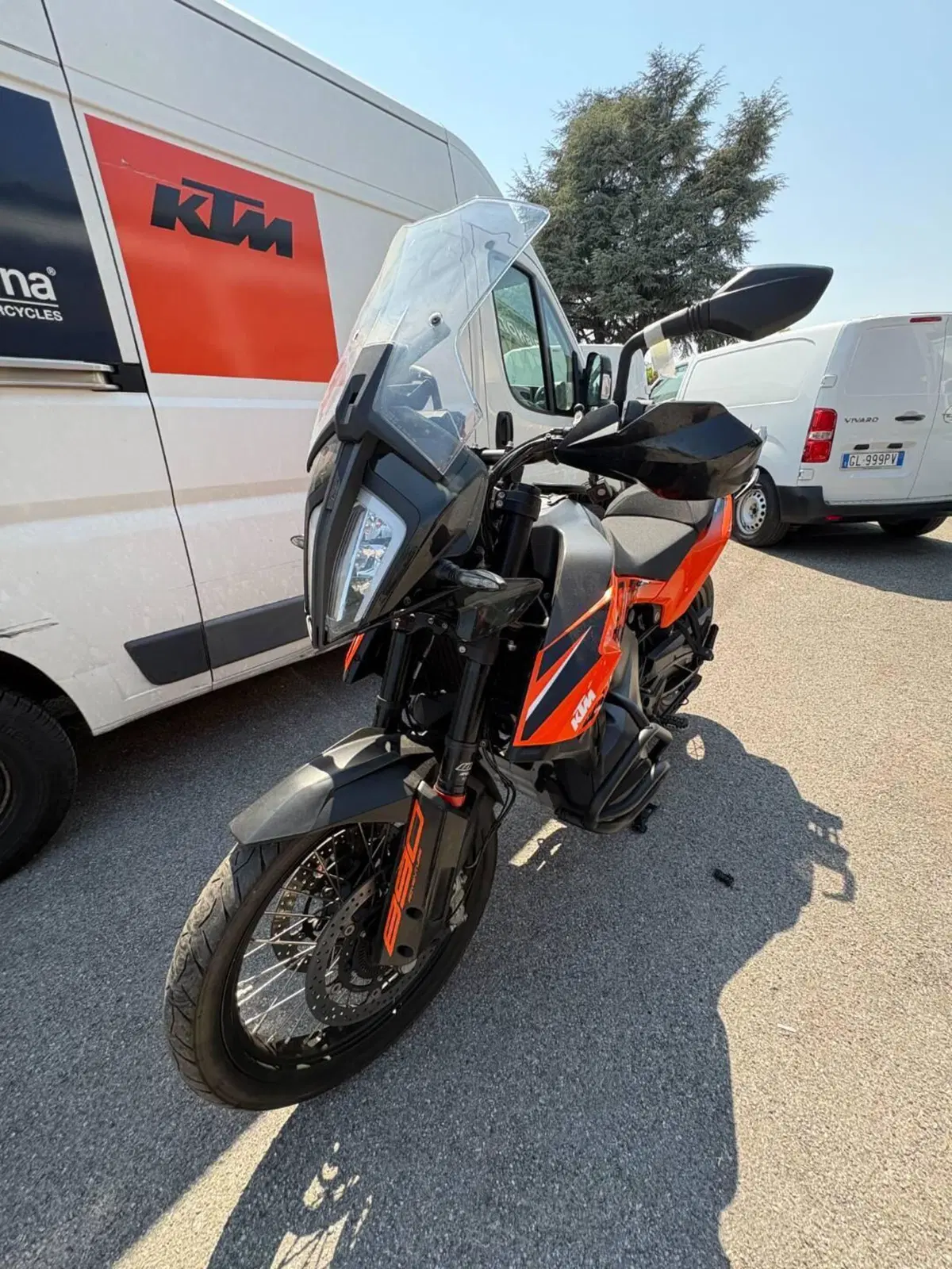 KTM 890 Adventure (2022) (4)