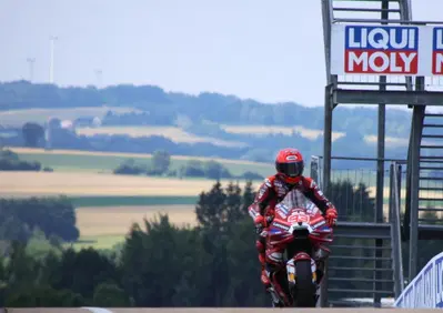MotoGP 2026. GP di Germania. Pre-qualifiche: 1° il re del Sachsenring, Marc Márquez! Poi Raul e Diggia, Bagnaia fuori dai 10 [CLASSIFICA]