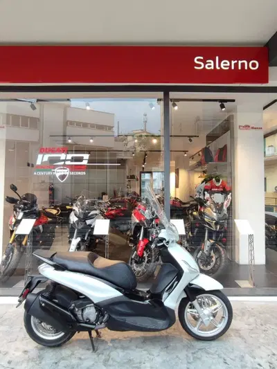 Piaggio Beverly 350 ABS (2016 - 20) usata