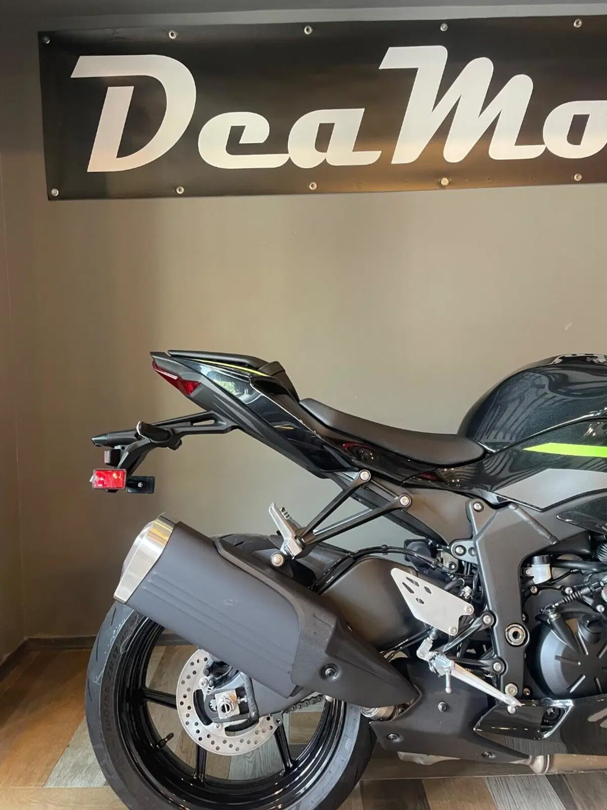 Kawasaki Ninja 636 ZX-6R (2024 - 26) (2)