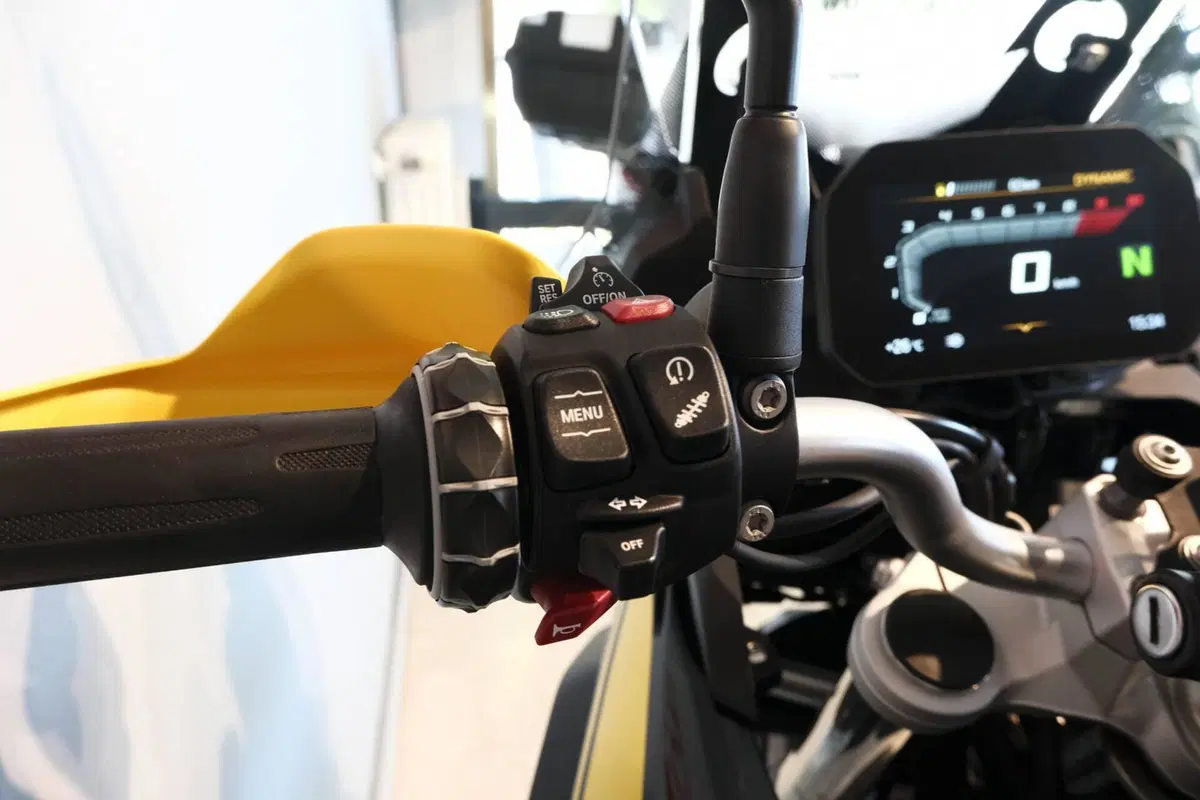 Bmw F 750 GS Edition 40 Years GS (2021) (10)