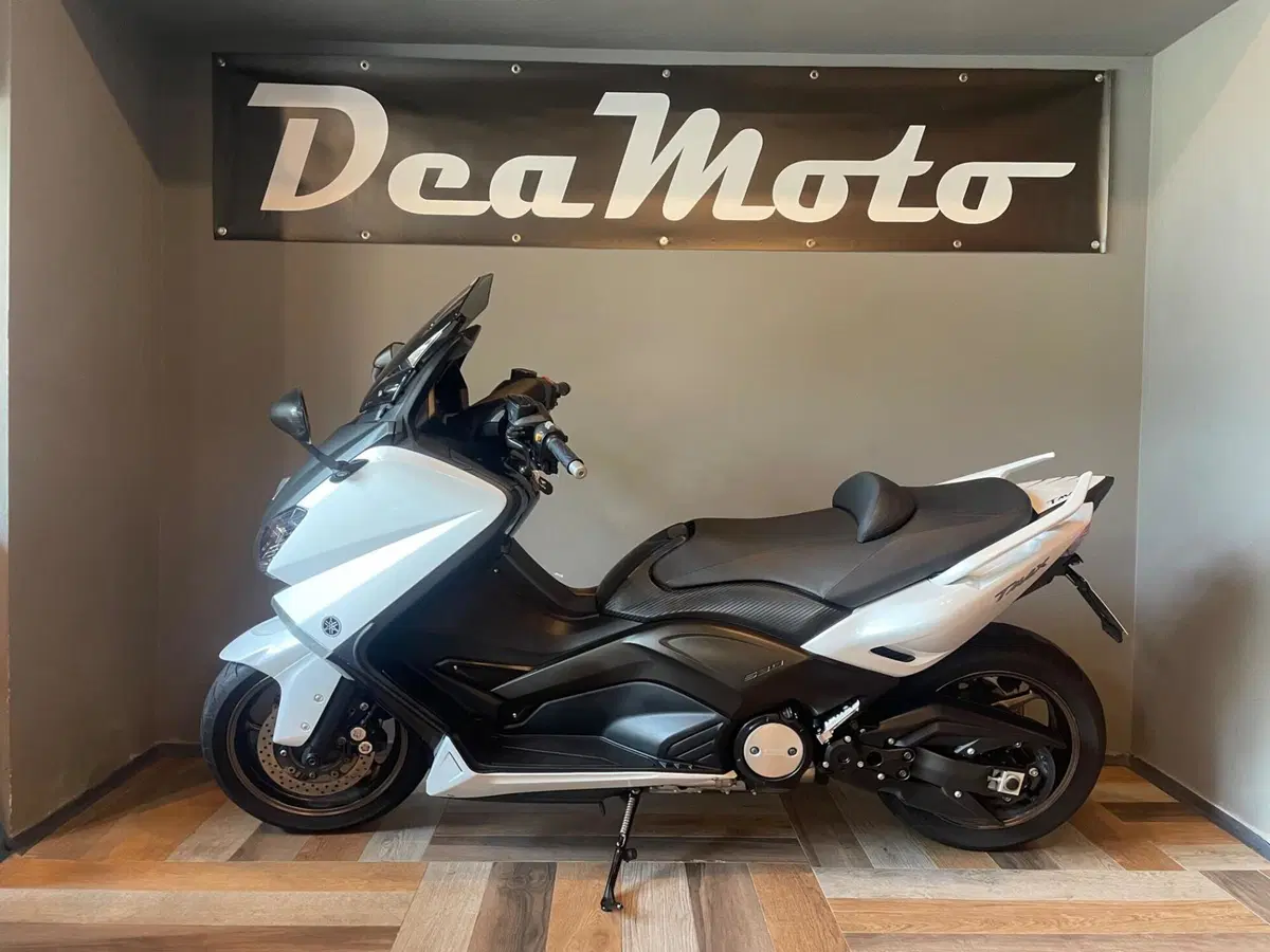 Yamaha T-Max 530 (2012 - 14) (2)