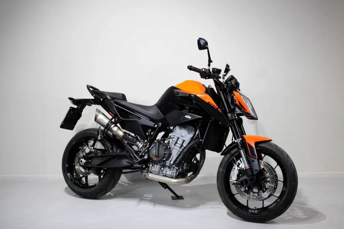 KTM 890 Duke (2021 - 23) (2)
