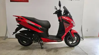 Aprilia SXR 50 (2021 - 26) usata