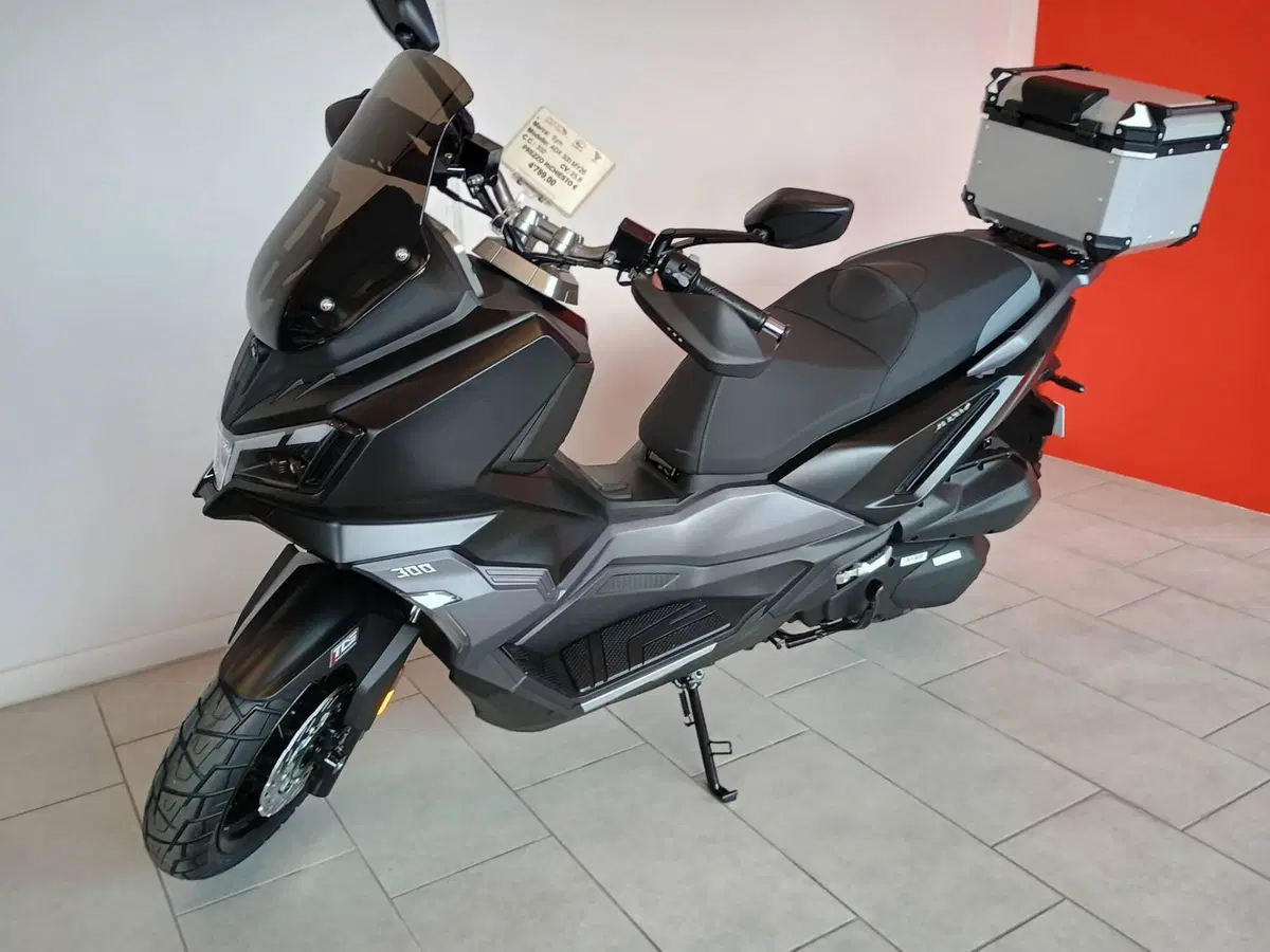 Sym ADX 300 (2024 - 26) (2)