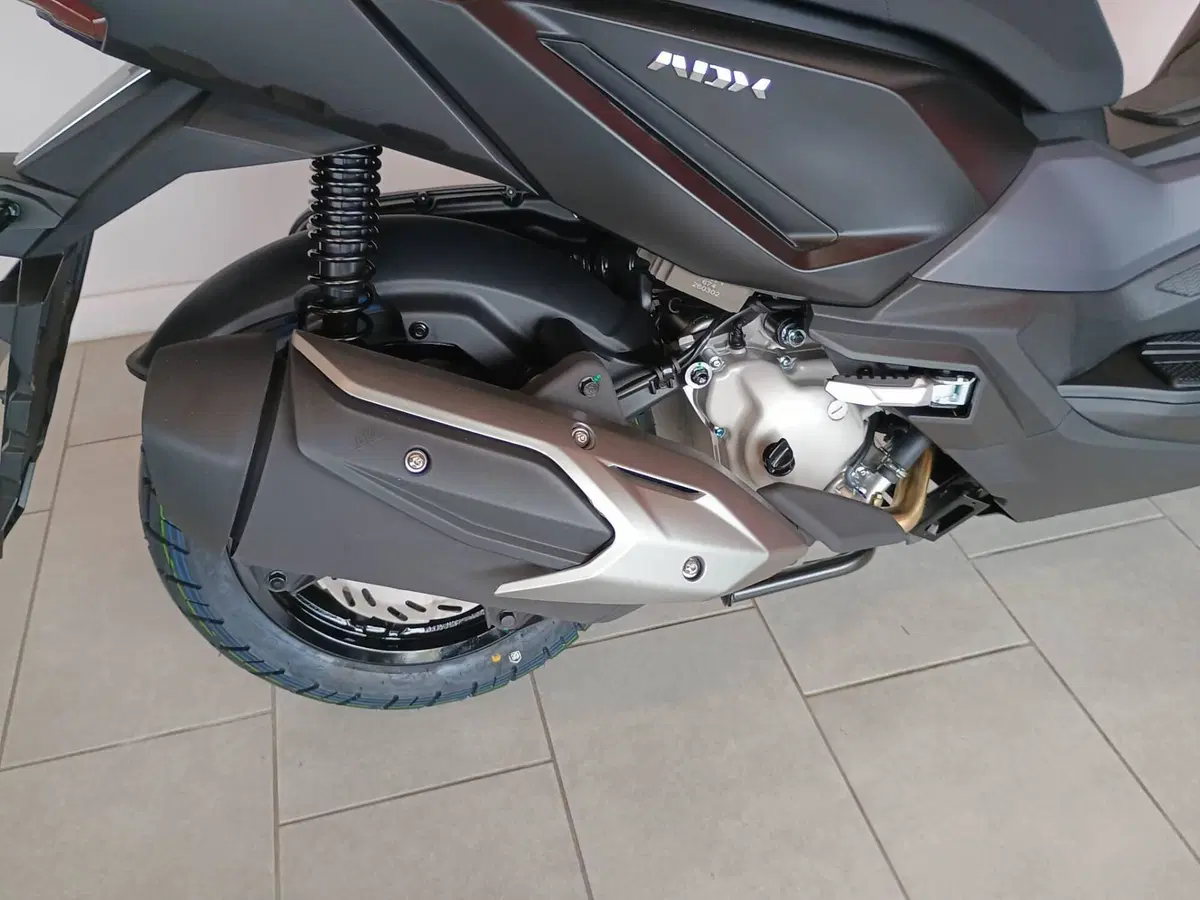 Sym ADX 300 (2024 - 26) (13)