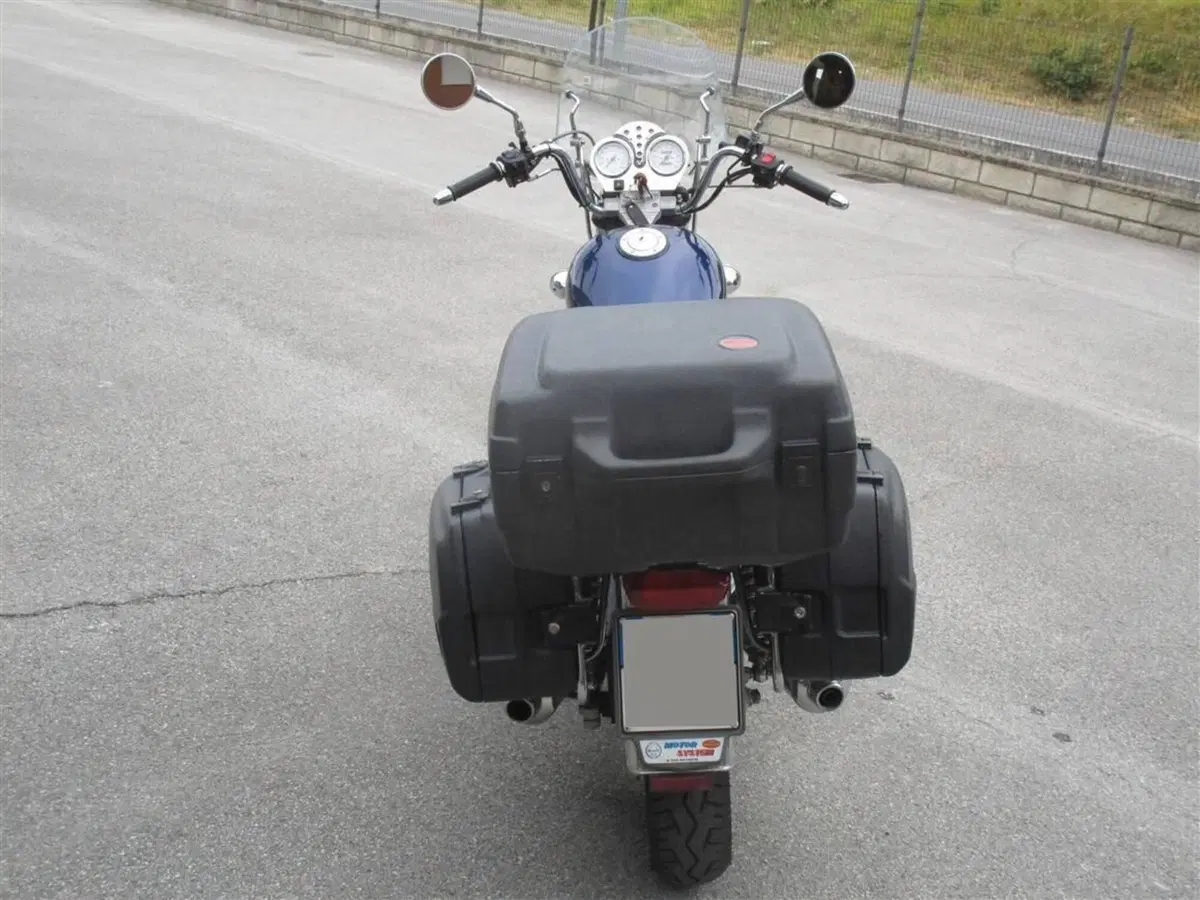 Moto Guzzi Nevada 750 Club (1998 - 01) (5)