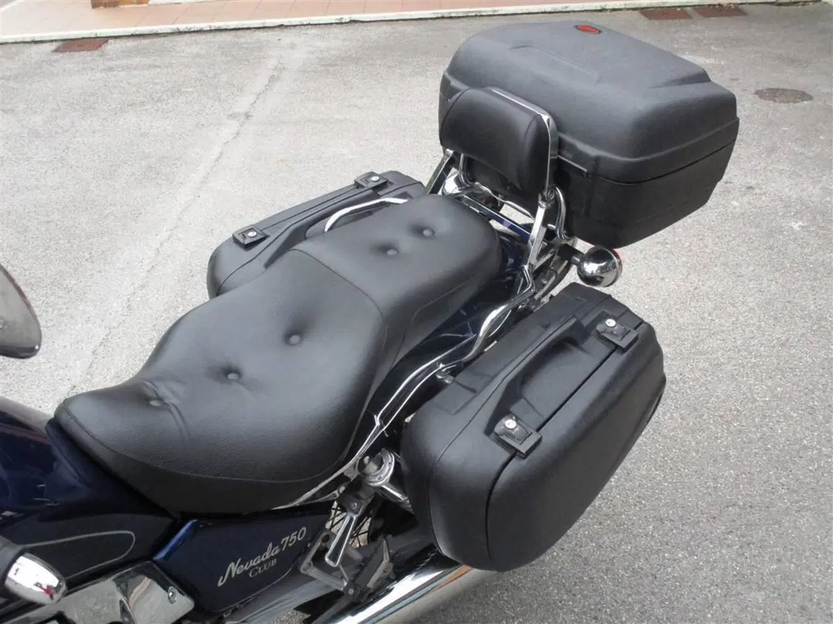 Moto Guzzi Nevada 750 Club (1998 - 01) (8)