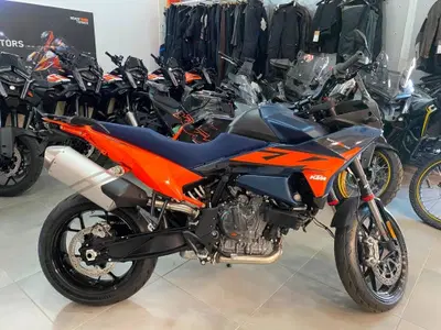 KTM 890 SMT (2026) nuova
